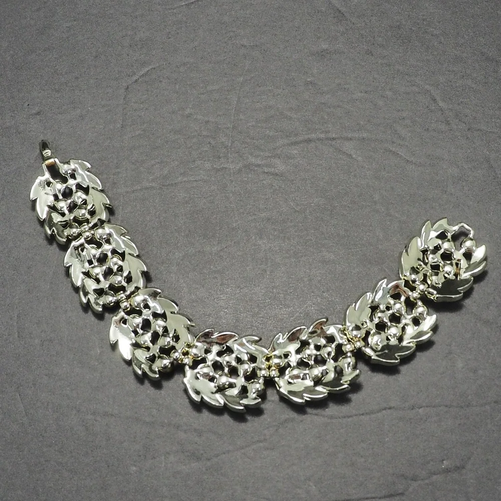 Vintage Bracelet Leaf Link Brown Moonglow Rhinestone Gold Tone Chunky 7.75 Inch